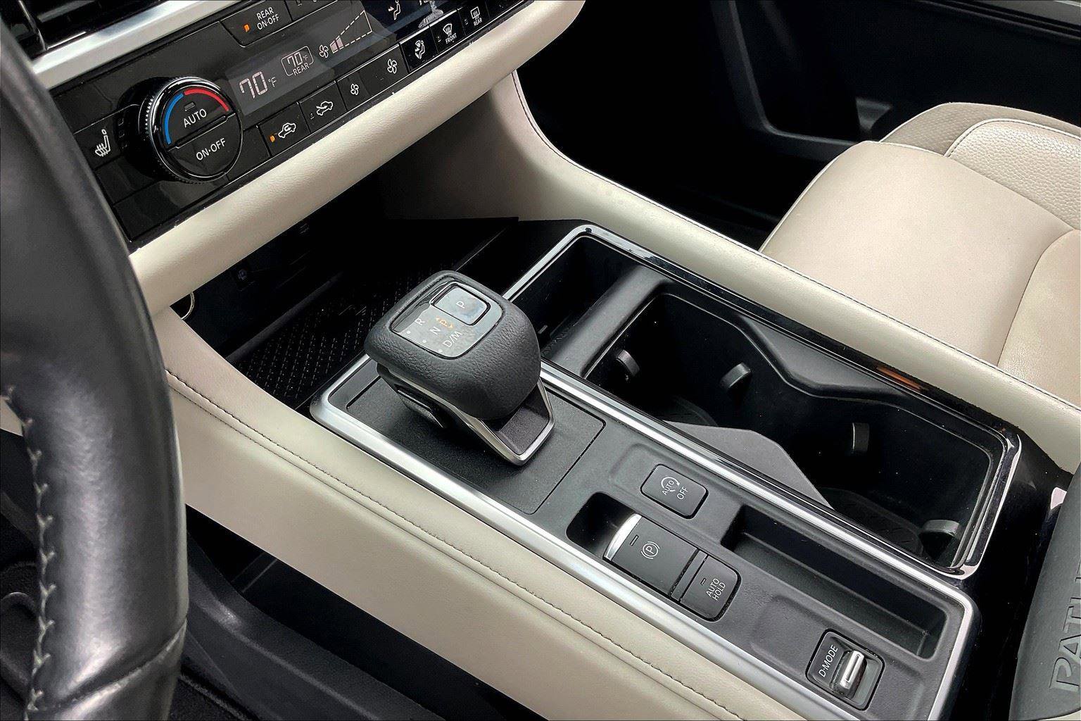 Used 2022 Nissan Pathfinder SL w/ SL Premium Package image 15