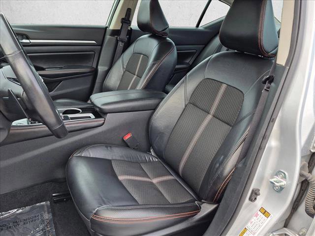 Used 2024 Nissan Altima 2.5 SR FWD image 15