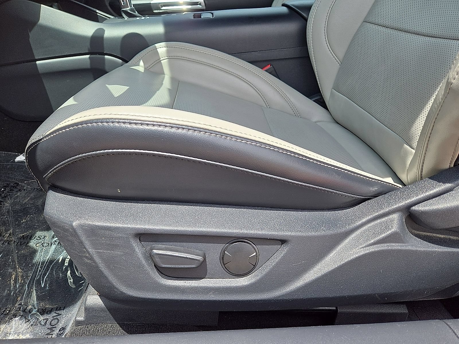 Used 2024 Ford Mustang Premium RWD image 19