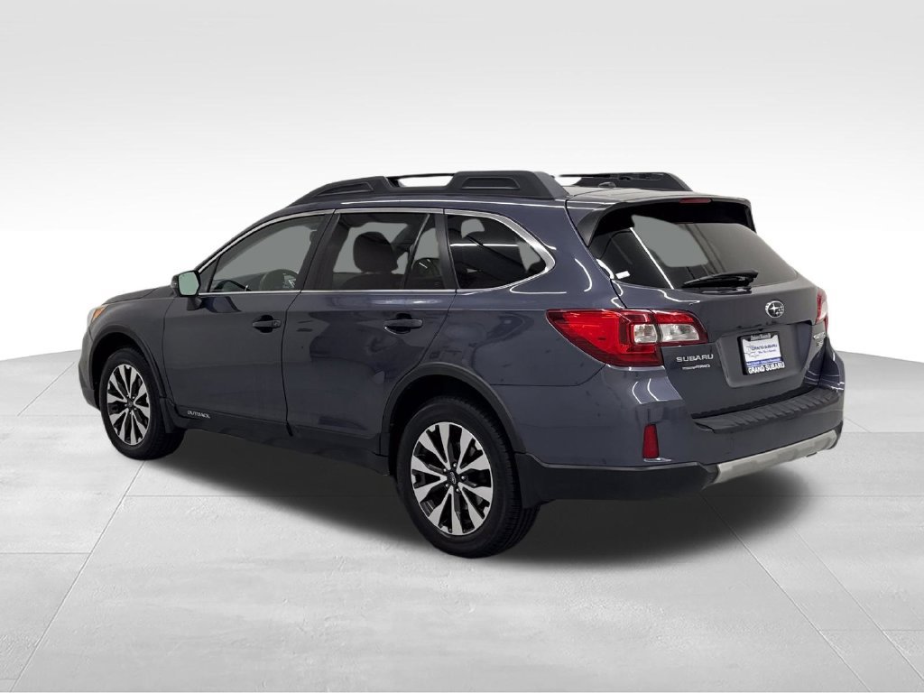Used 2015 Subaru Outback 3.6R Limited AWD/4WD image 6