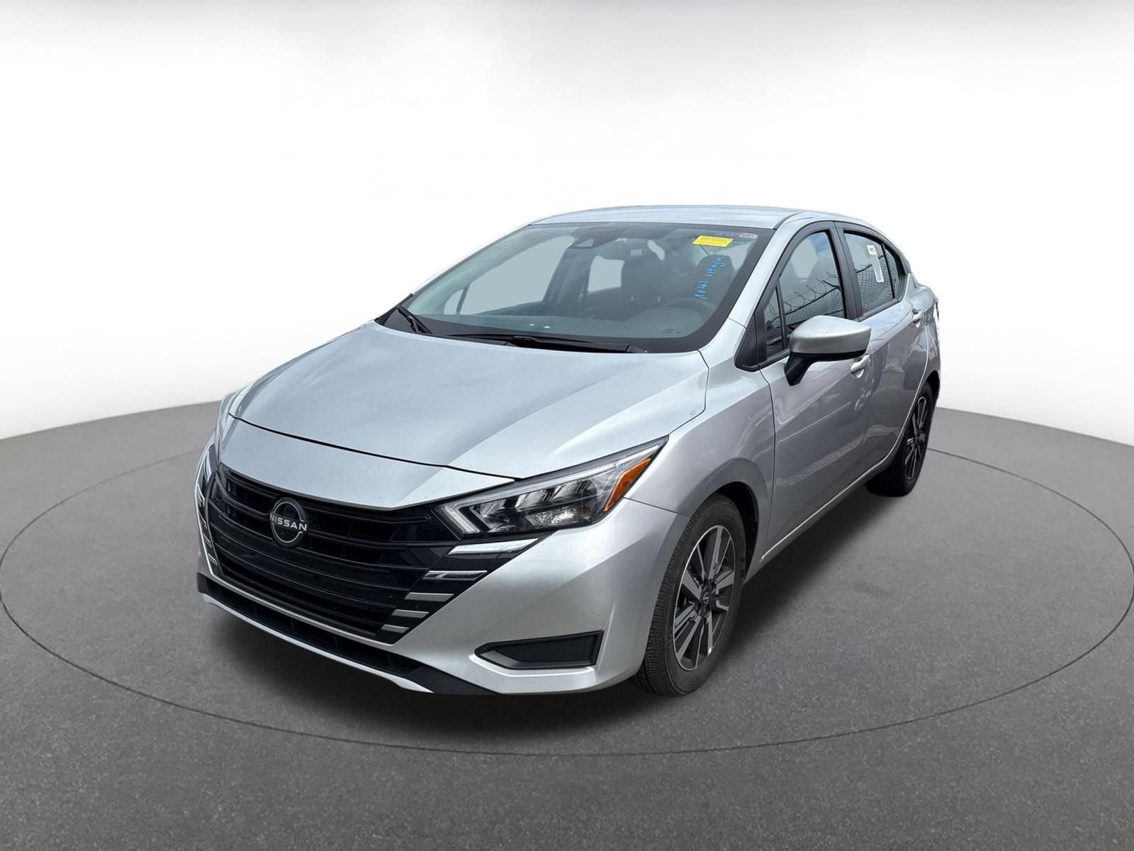 Used 2025 Nissan Versa SV FWD image 7