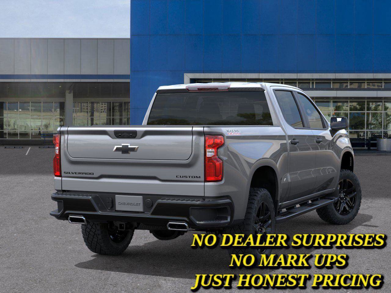 New 2026 Chevrolet Silverado 1500 Custom Trail Boss w/ LPO, Dark Essentials Package AWD/4WD image 4
