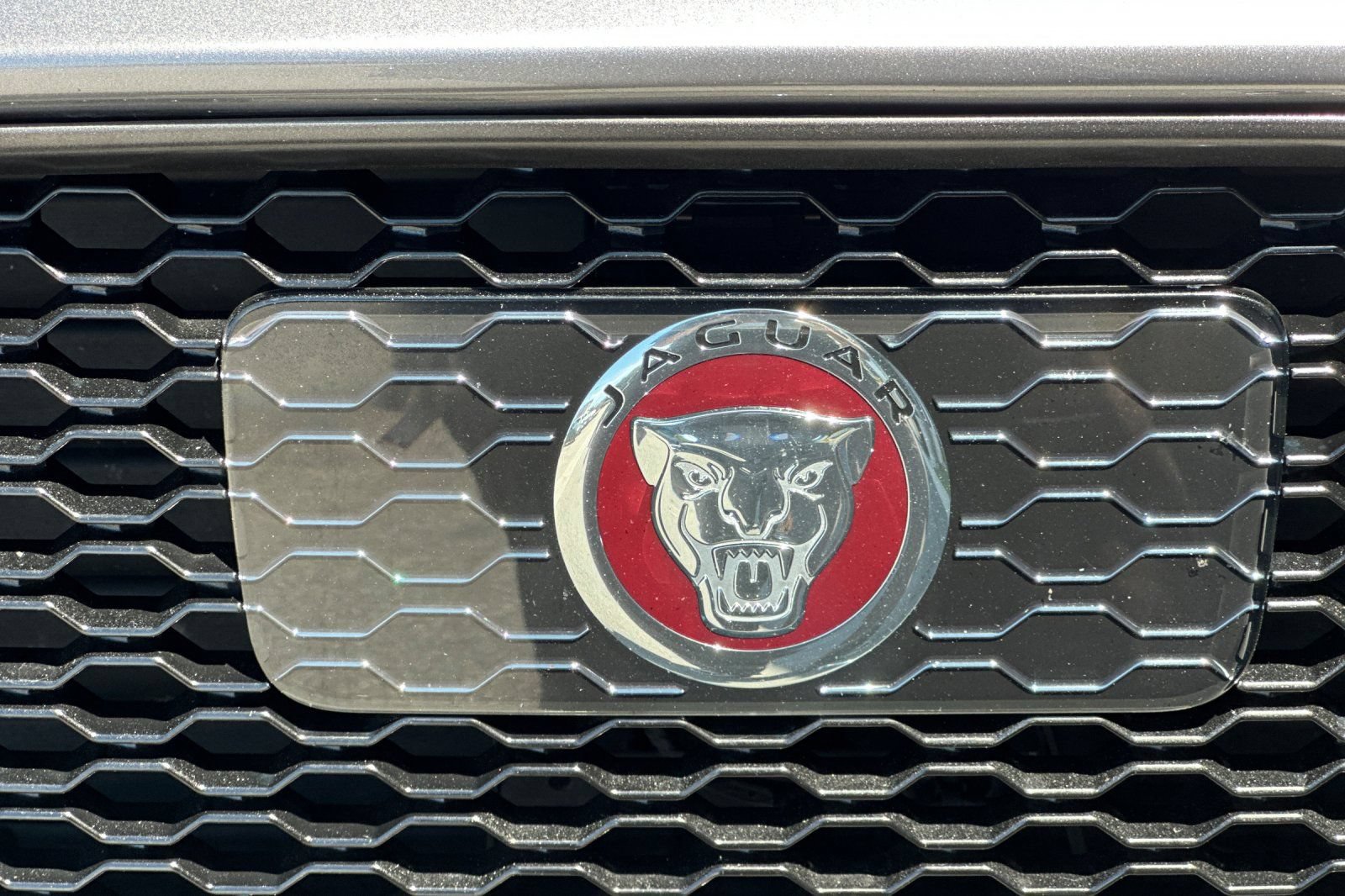 Used 2020 Jaguar F-PACE SVR AWD/4WD image 40
