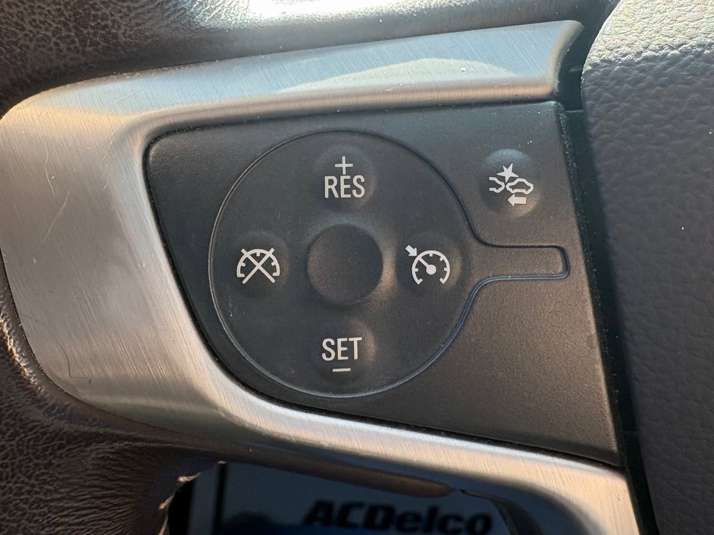 Used 2016 GMC Canyon SLT w/ Driver Alert Package image 10