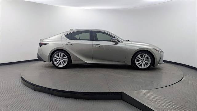 Used 2022 Lexus IS 300 RWD image 9