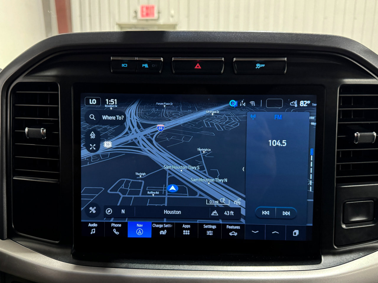 Used 2023 Ford F150 Lightning XLT image 41