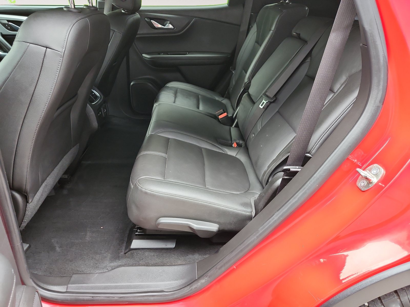 Used 2019 Chevrolet Blazer LT w/ Sound & Technology Package AWD/4WD image 13
