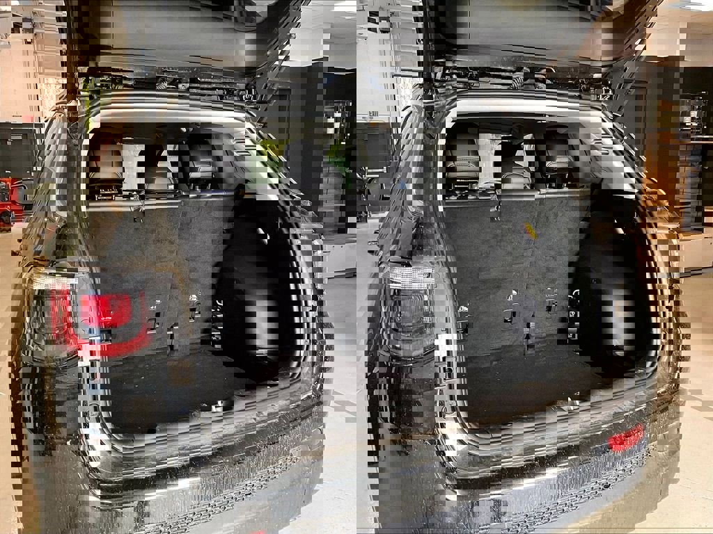 Used 2022 Jeep Compass Limited image 24