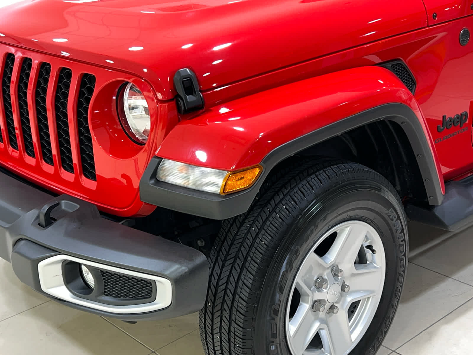 Used 2022 Jeep Gladiator Sport AWD/4WD image 4