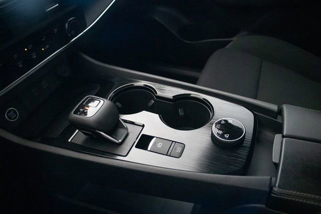 Used 2023 Nissan Rogue S image 30