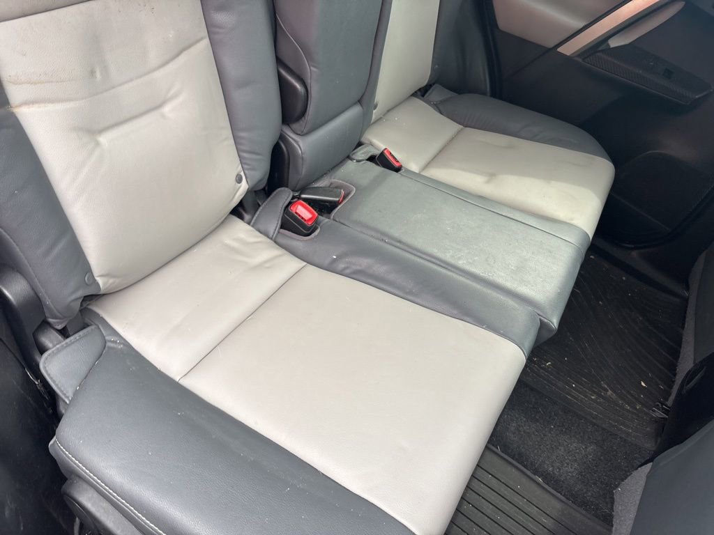 Used 2015 Toyota RAV4 Limited w/ Technology Package AWD/4WD image 32