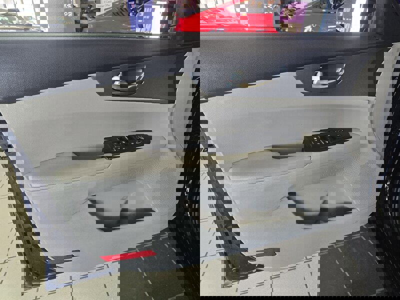 Used 2021 Kia Forte LXS image 8