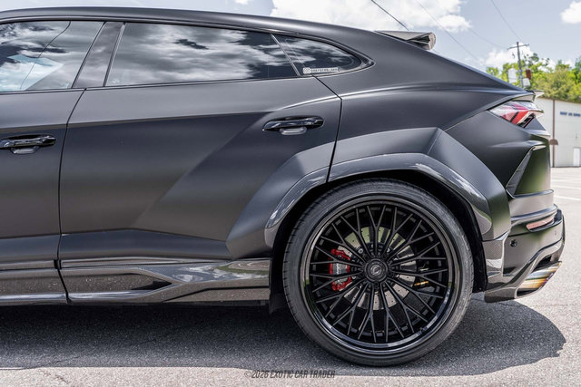 Used 2021 Lamborghini Urus AWD/4WD image 5