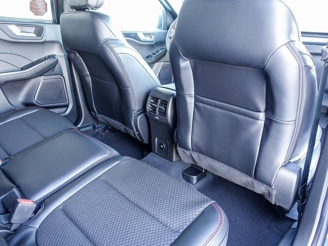 New 2026 Ford Escape ST-Line w/ Tech Pack #1 image 31