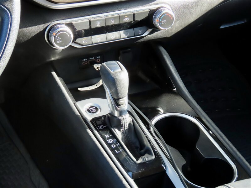 Used 2024 Nissan Altima 2.5 SV FWD image 17