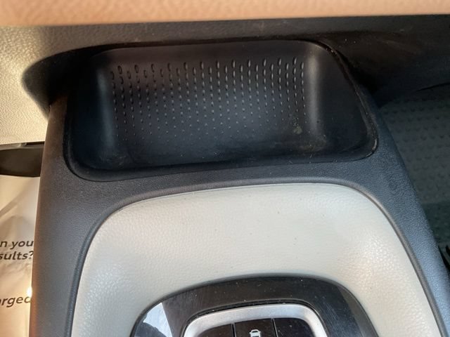 Used 2020 Toyota Corolla LE FWD image 27