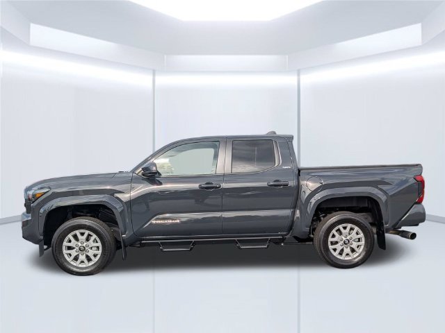 Certified 2024 Toyota Tacoma SR5 AWD/4WD image 10