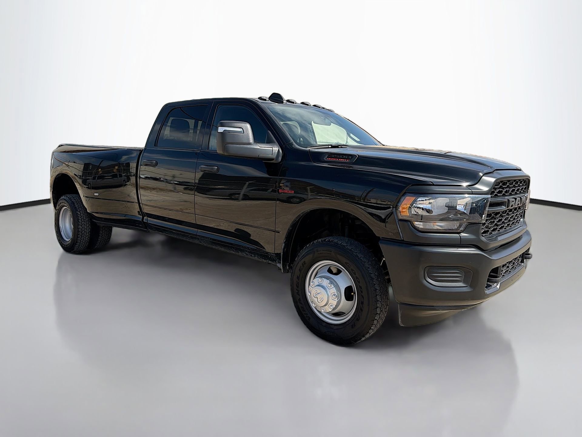Used 2024 RAM 3500 Tradesman image 4