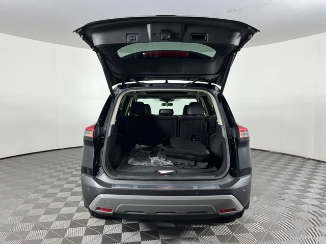 Used 2023 Nissan Rogue SV w/ SV Premium B Package FWD image 48