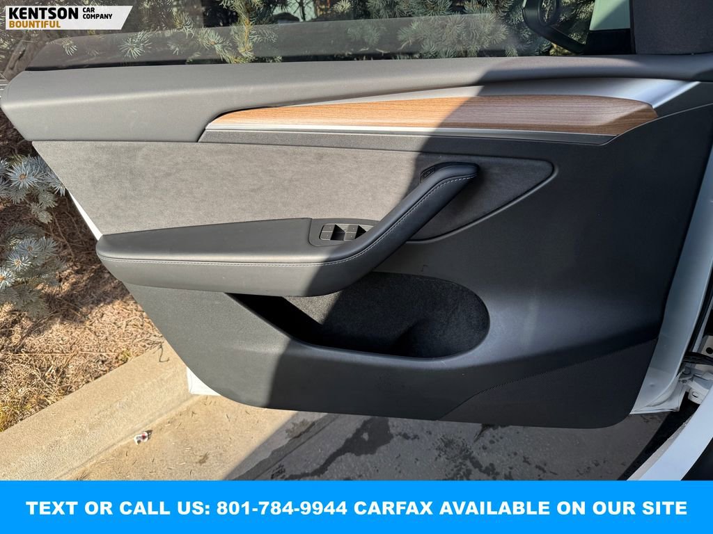 Used 2023 Tesla Model Y Long Range image 18