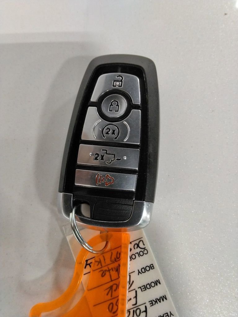 Used 2024 Ford F250 Platinum image 52