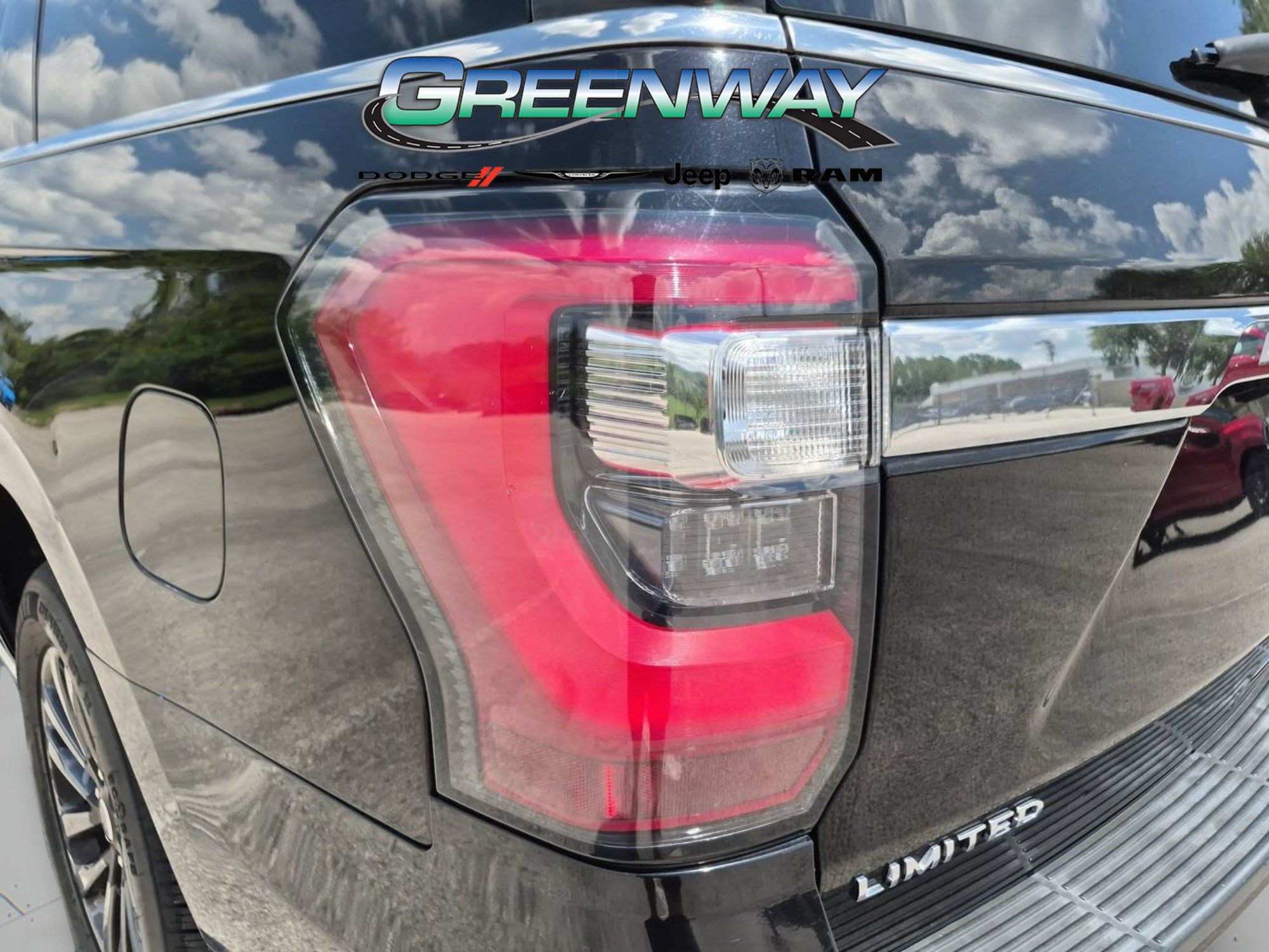 Used 2021 Ford Expedition Max Limited RWD image 30