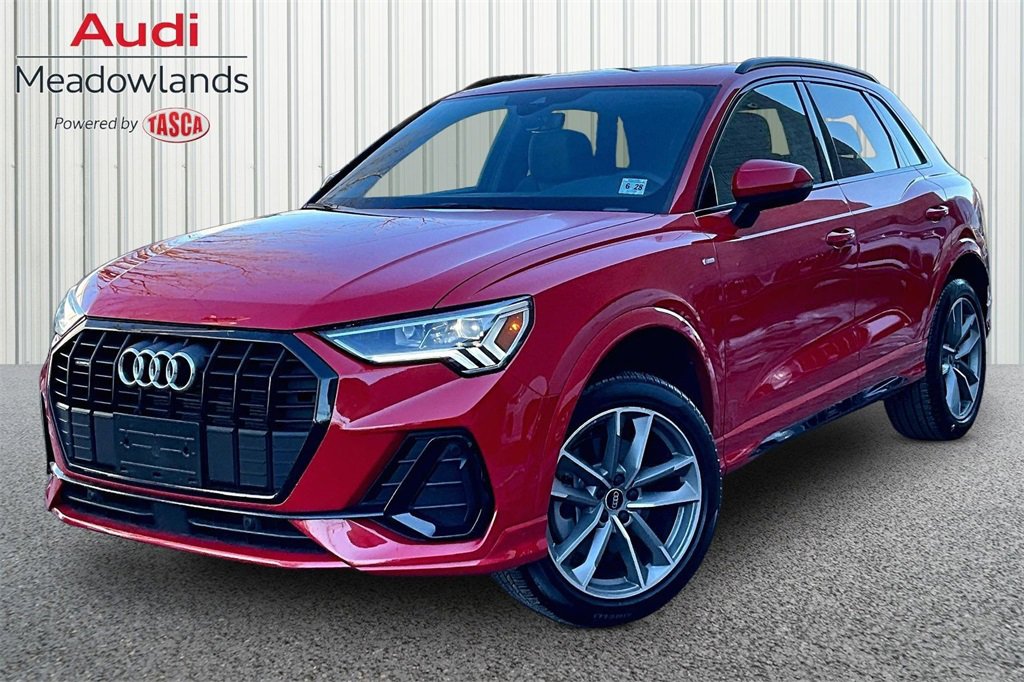 Used 2023 Audi Q3 2.0T Premium w/ Black Optic Sport Package