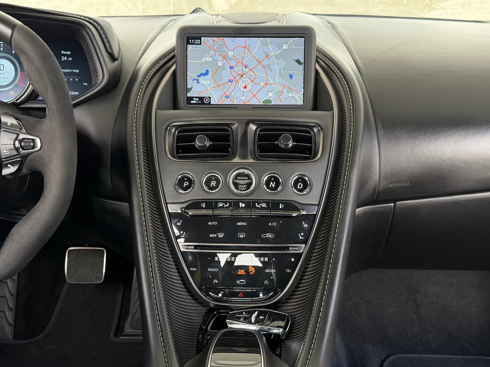 Used 2019 Aston Martin DB11 AMR RWD image 13