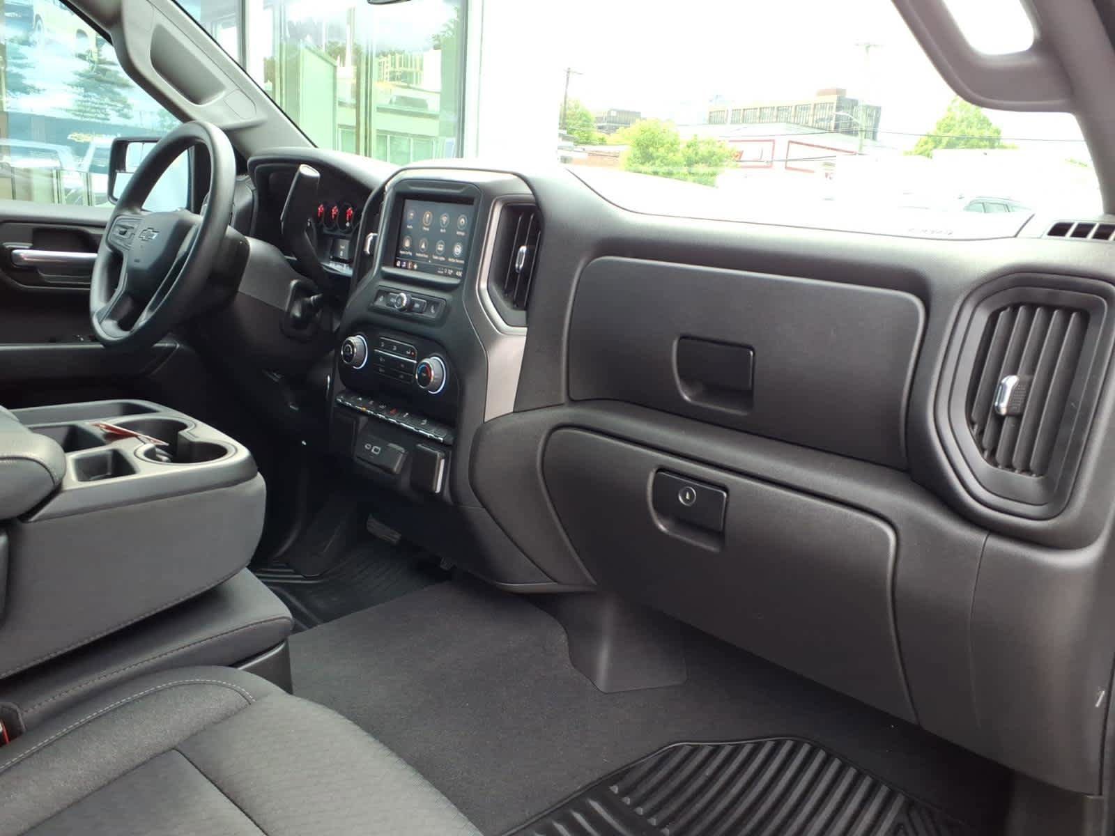 Used 2024 Chevrolet Silverado 1500 Custom Trail Boss AWD/4WD image 21