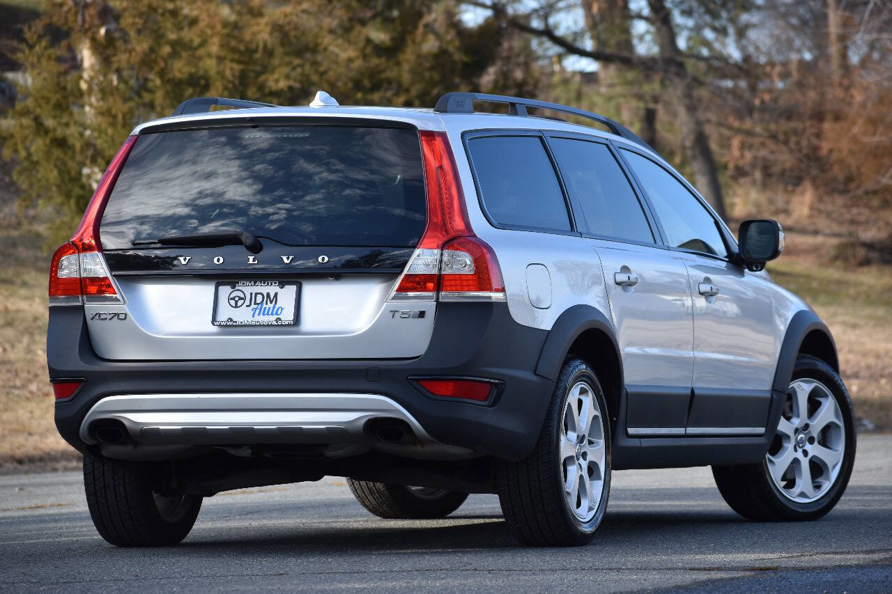Used 2016 Volvo XC70 T5 Premier w/ Proximity Package image 5