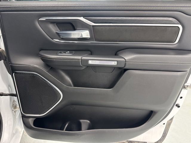 Used 2024 RAM 1500 Laramie image 32