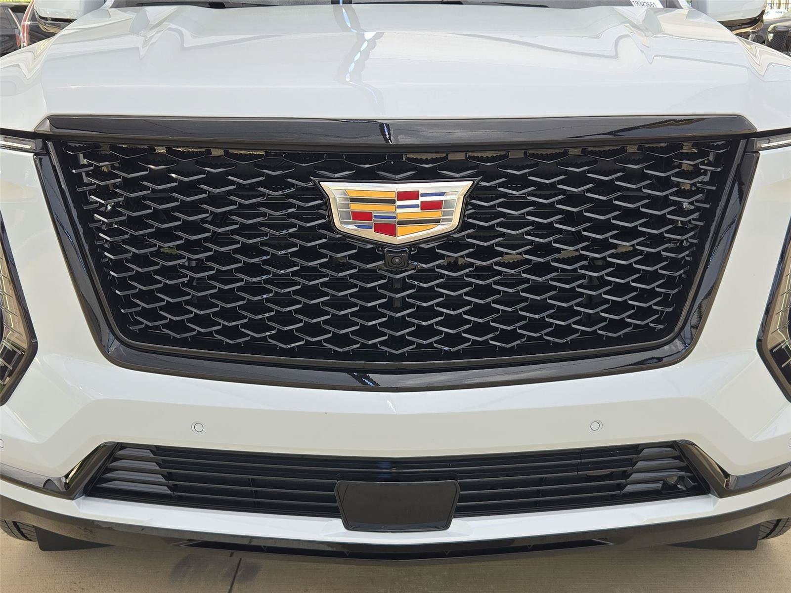 New 2026 Cadillac Escalade ESV Platinum Sport w/ LPO, Floor Liner Package AWD/4WD image 6