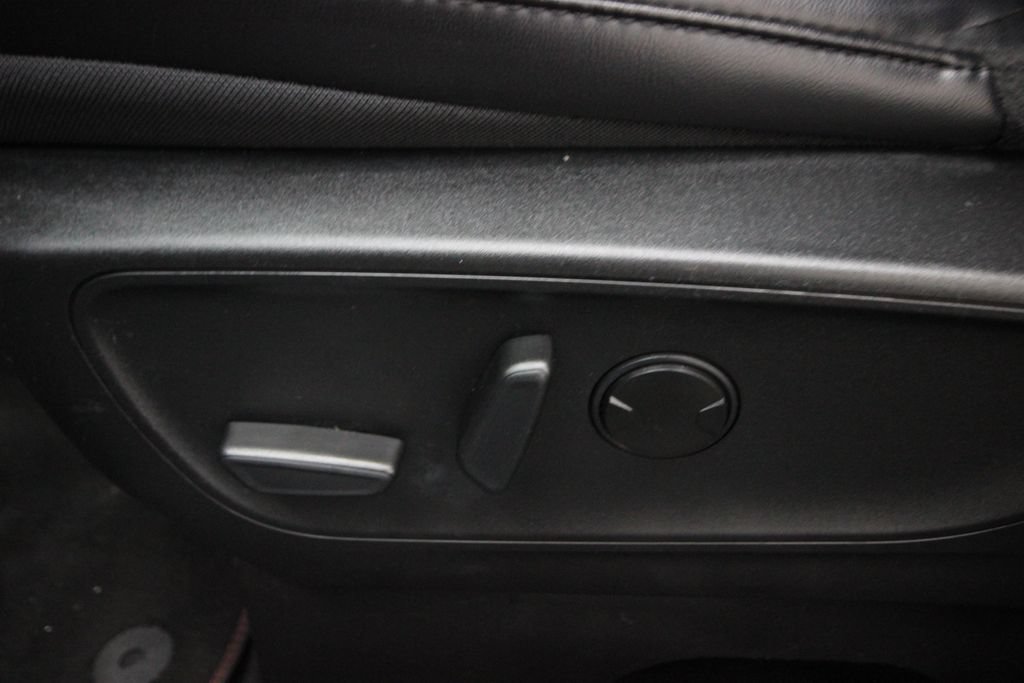 Used 2023 Ford Escape ST-Line w/ Tech Pack #1 AWD/4WD image 15