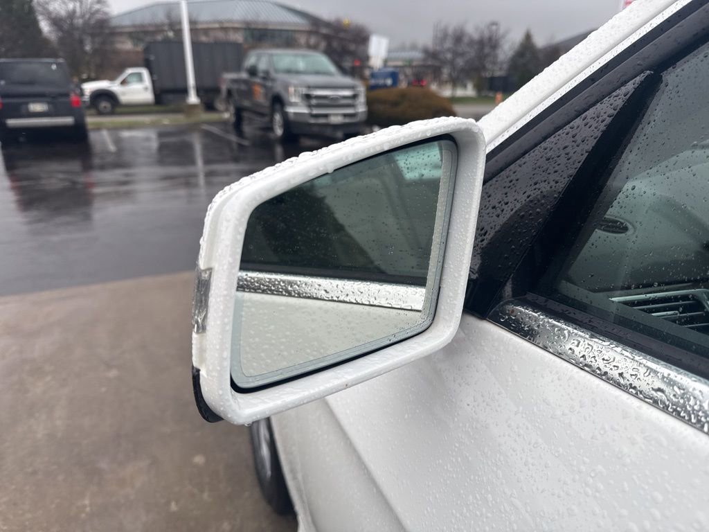 Used 2015 Mercedes-Benz E 350 4MATIC Sedan image 19