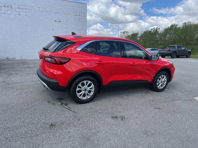 Used 2024 Ford Escape Active AWD/4WD image 9