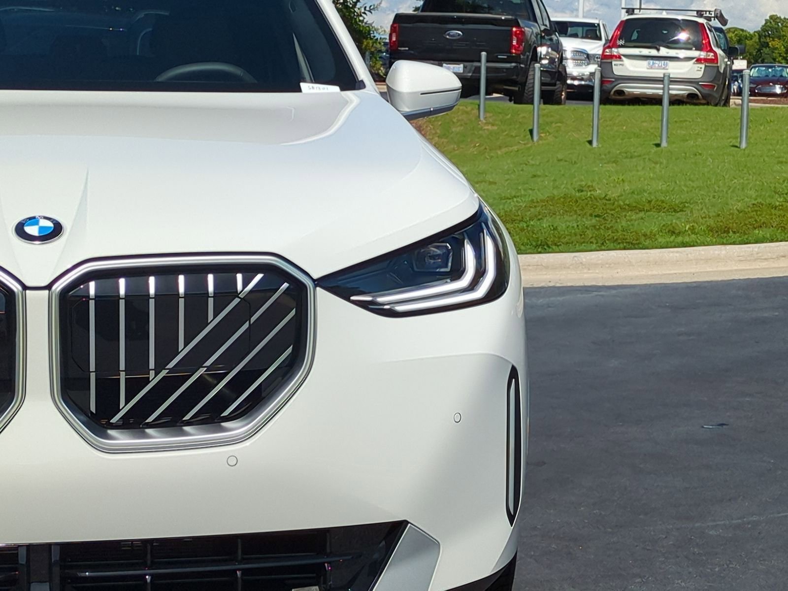 Certified 2025 BMW X3 xDrive30i w/ Premium Package image 6