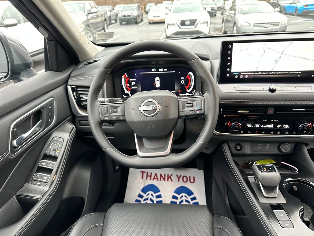 Used 2026 Nissan Rogue Platinum w/ Platinum Premium Package image 18