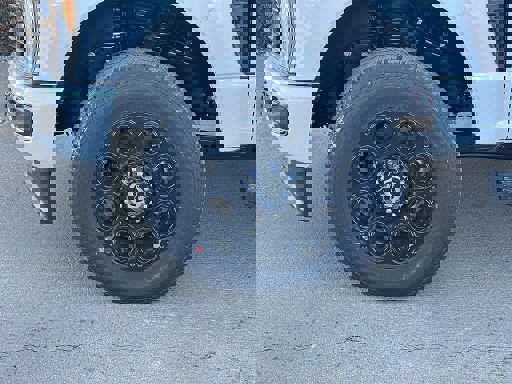 New 2026 Ford F350 XLT w/ XLT Premium Package image 4