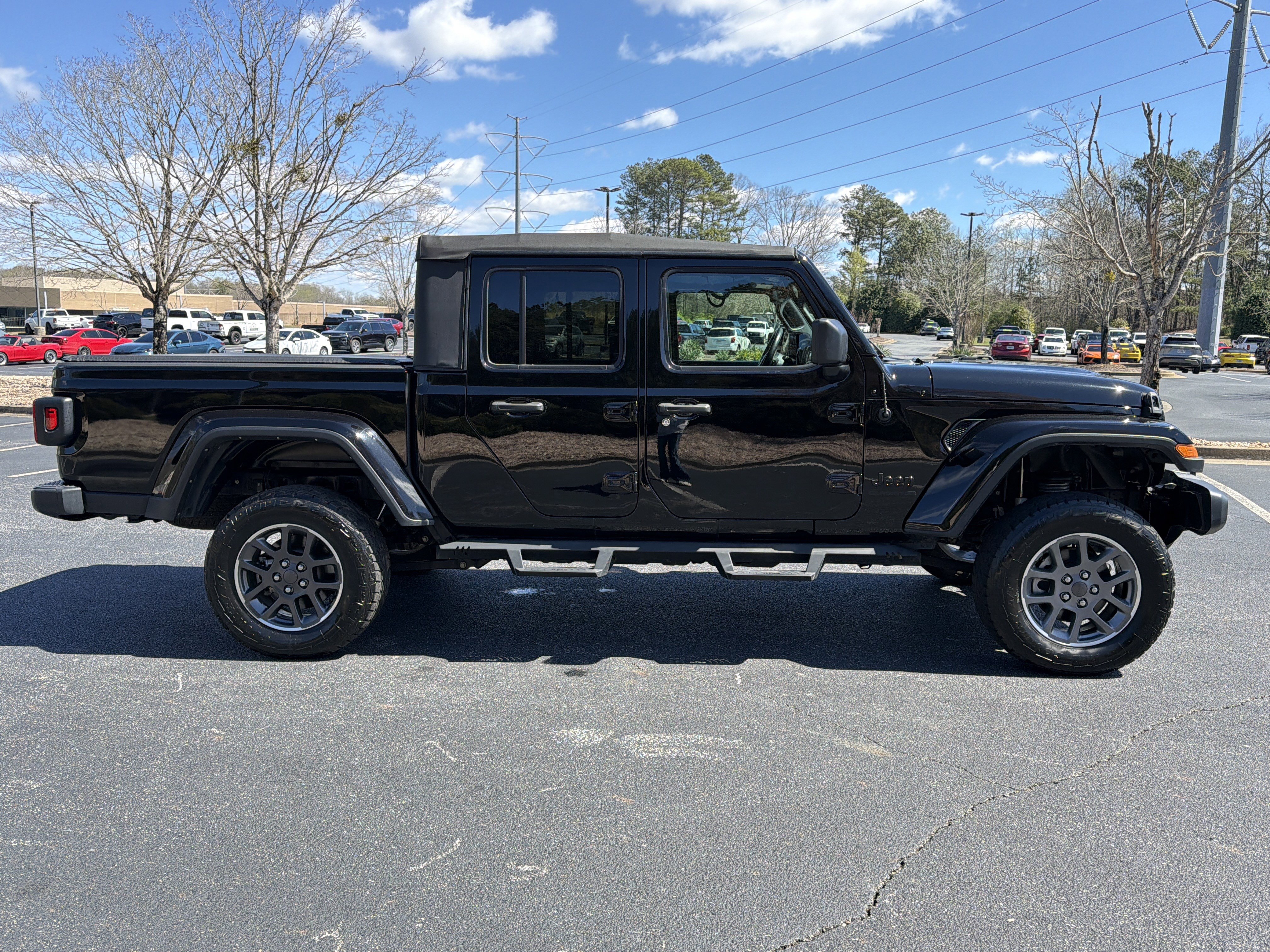 Used 2020 Jeep Gladiator Sport image 4
