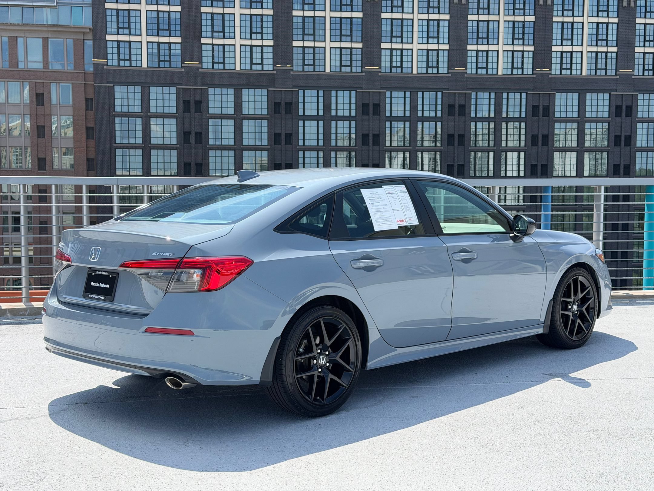 Used 2022 Honda Civic Sport image 9