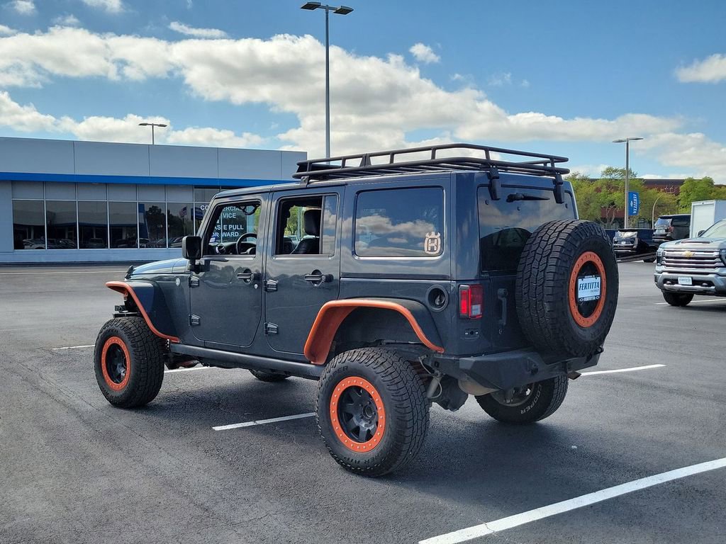 Used 2016 Jeep Wrangler Unlimited Rubicon w/ Connectivity Group image 4