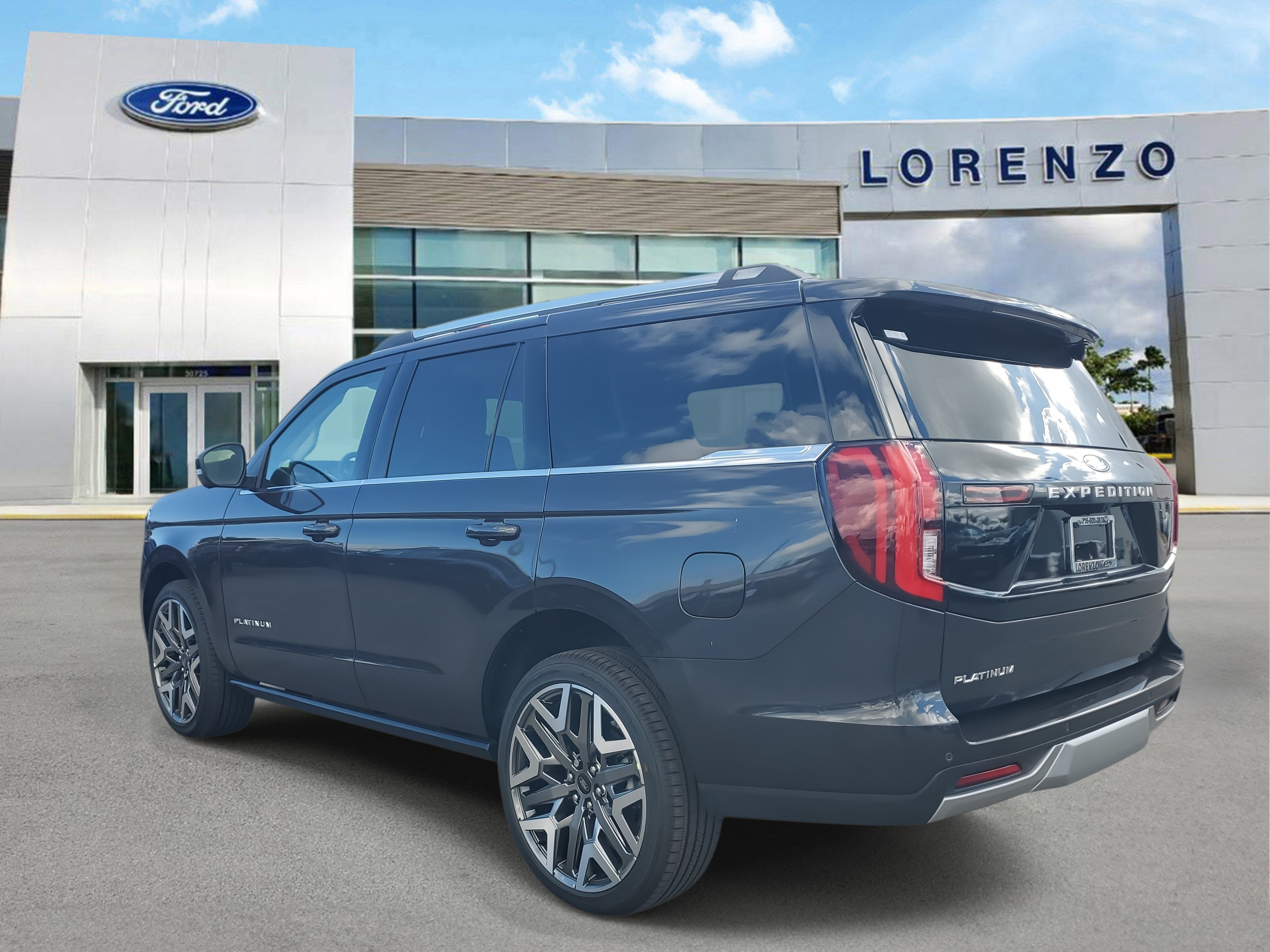 New 2026 Ford Expedition Platinum w/ Platinum Ultimate Package AWD/4WD image 6