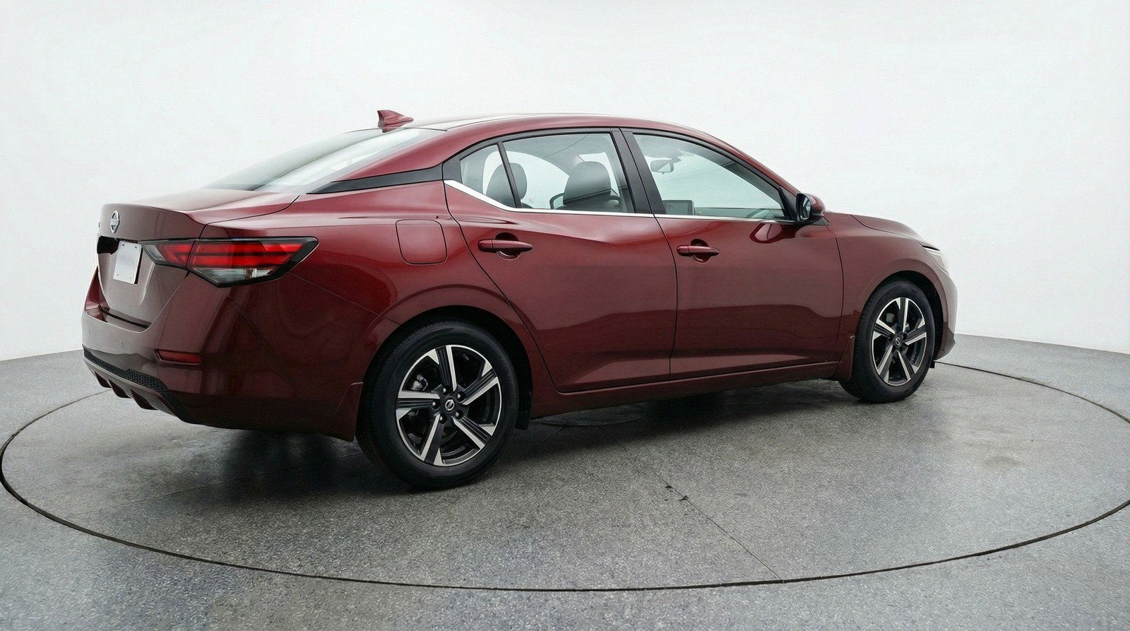 Used 2025 Nissan Sentra SV FWD image 9