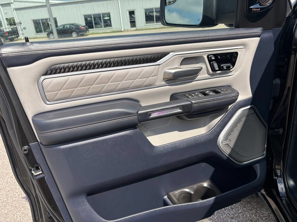Used 2025 RAM 1500 Tungsten AWD/4WD image 10