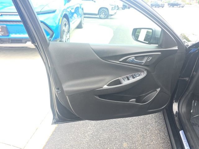 Used 2022 Chevrolet Malibu LS FWD image 13