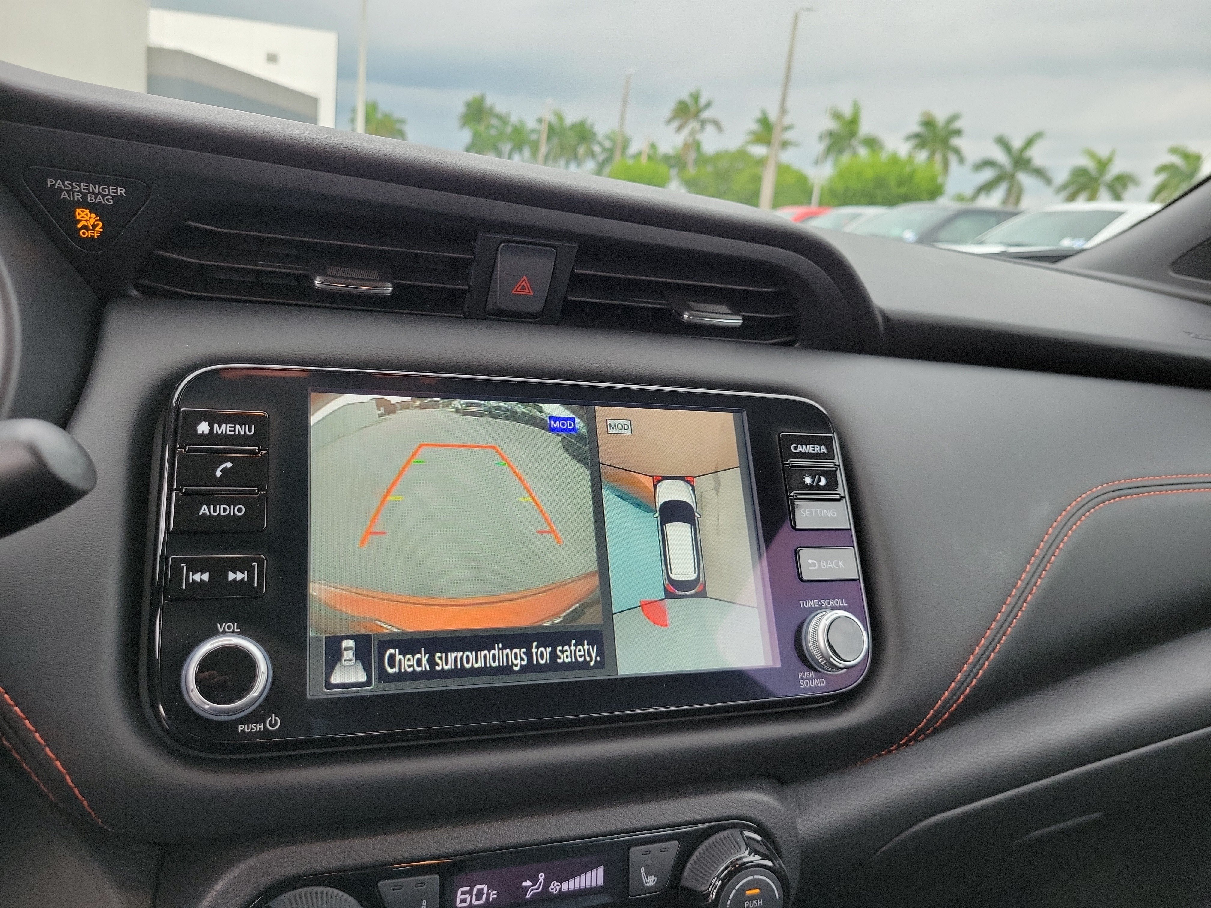 Used 2024 Nissan Kicks SR w/ SR Premium Package FWD image 8