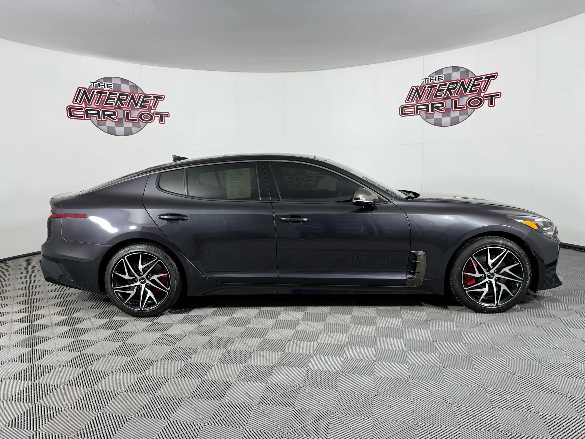 Used 2022 Kia Stinger GT-Line w/ Sun & Sound Package image 8