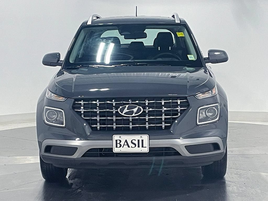 Used 2023 Hyundai Venue SEL w/ Cargo Package FWD image 8