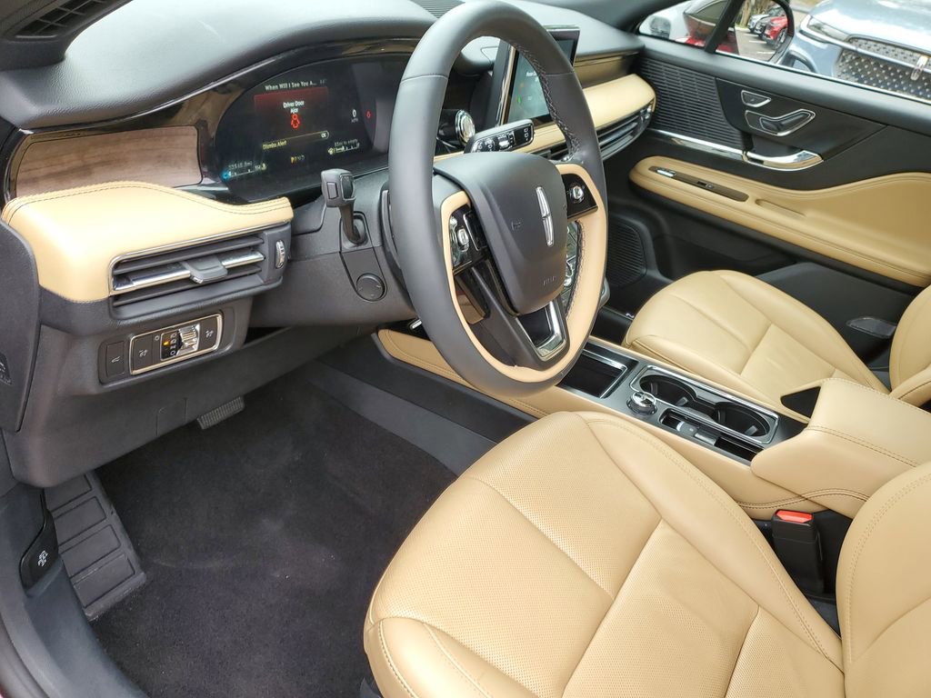 Used 2022 Lincoln Corsair Reserve w/ Sport Package image 20