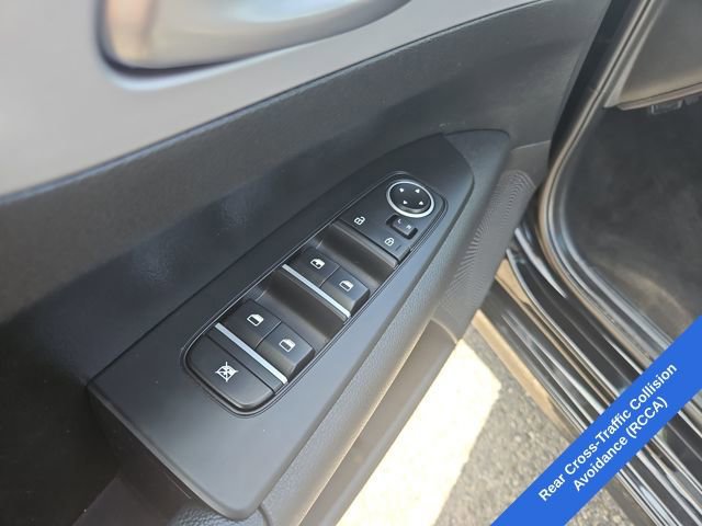 Used 2023 Kia Forte LXS w/ LXS Technology Package image 12